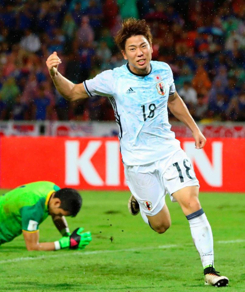 　後半、２点目のゴールを決めた浅野