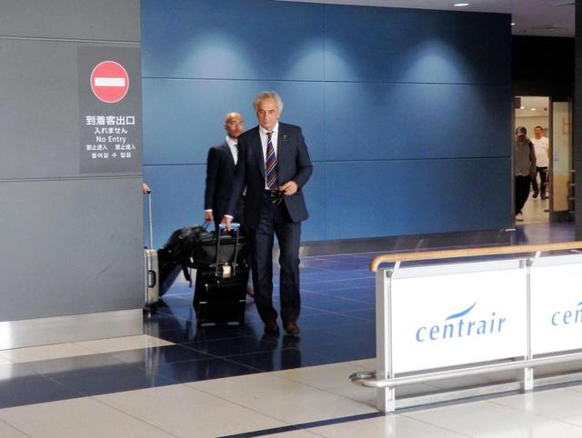 サッカー日本代表帰国　ハリル監督は近日中に渡欧予定