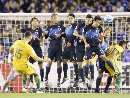 サッカー、日本５１位に上昇