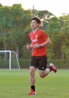 　ランニングで汗を流す大迫勇也＝千葉県内