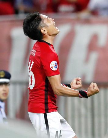 　延長後半、決勝ゴールを決めガッツポーズの浦和・森脇