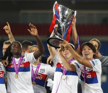 サッカー、熊谷のリヨンが２連覇 女子欧州ＣＬ決勝