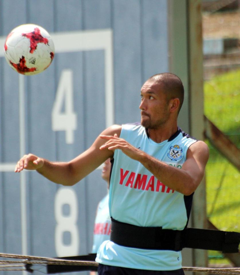 ＦＣ東京戦に備えて調整する磐田のＦＷ川又