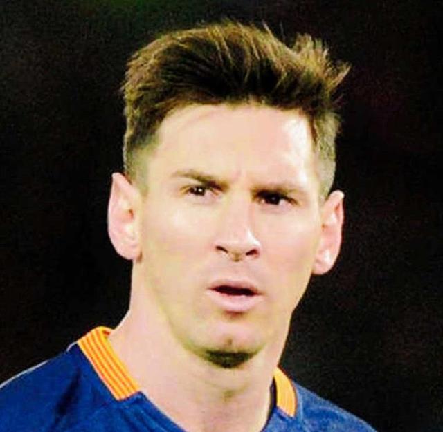 メッシ　ハネムーン前にバルサとの契約延長にサイン？