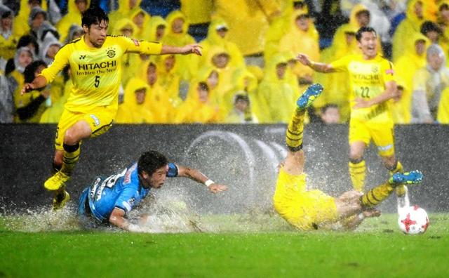 ２位・川崎“雨らめし”ドロー半歩後退…土砂降りでパスサッカー機能せず