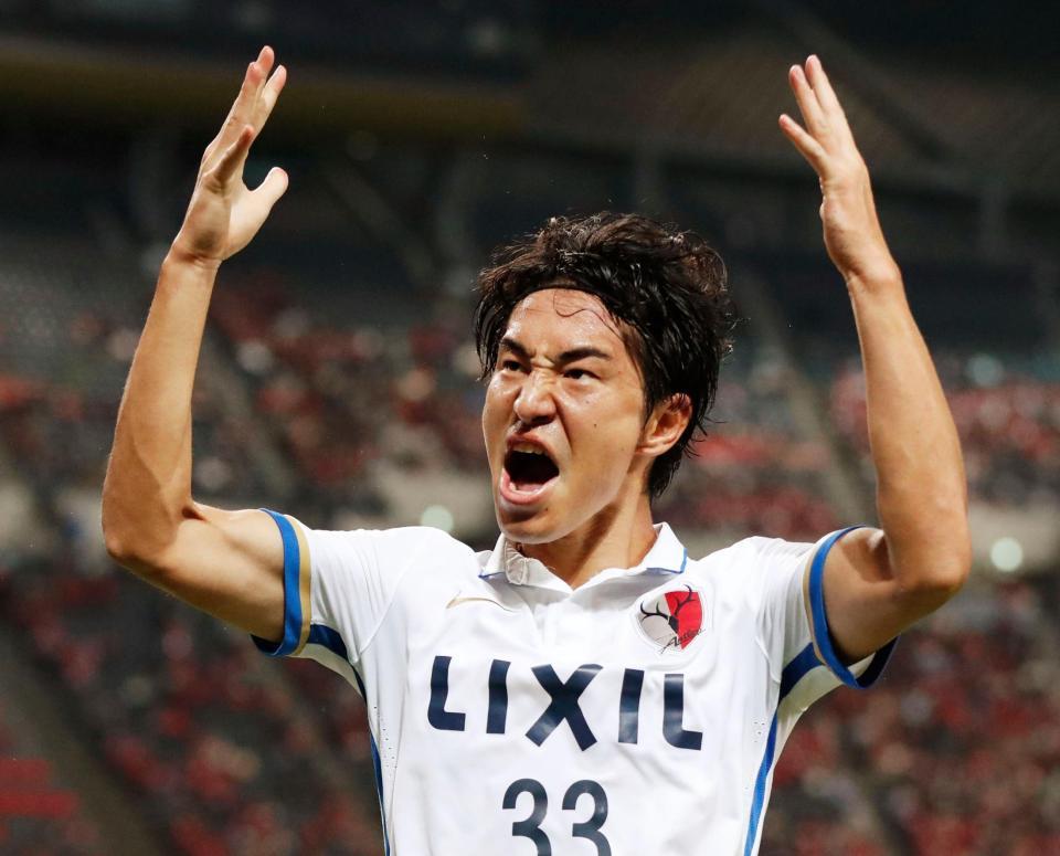　札幌－鹿島　後半、勝ち越しゴールを決め喜ぶ鹿島・金崎