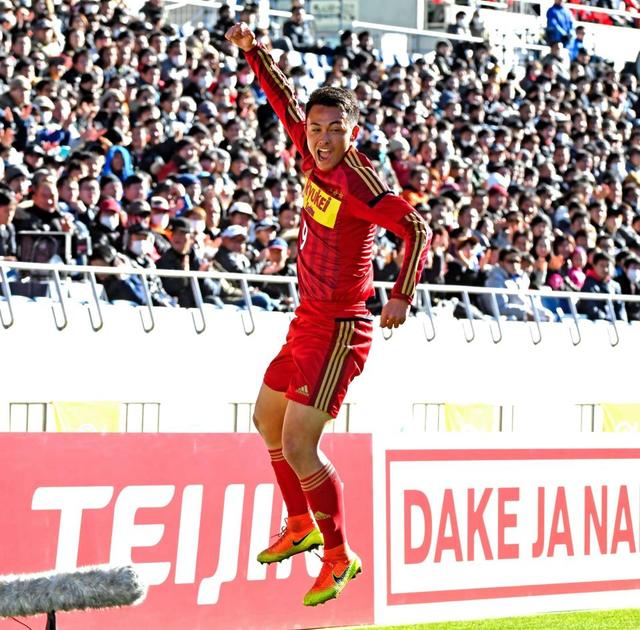 流経大柏・加藤のスーパー決勝ボレー 監督も「ビックリ、こんなこと