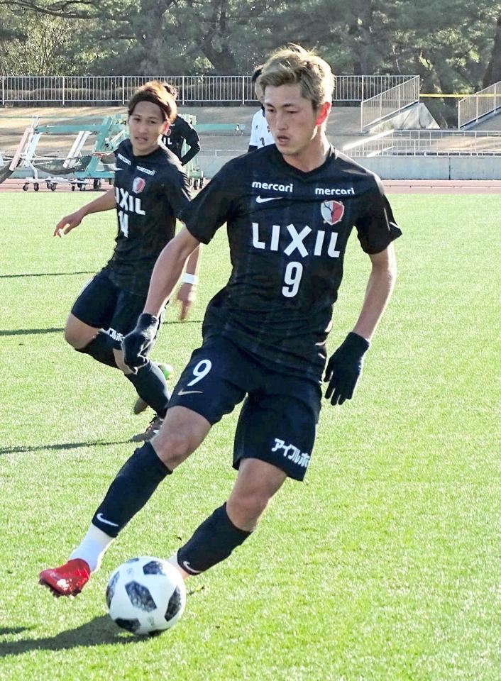 　試合で２ゴール１アシストとアピールした鹿島・鈴木