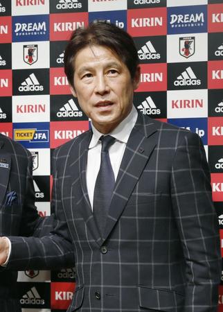 　サッカー日本代表監督に就任した西野朗氏