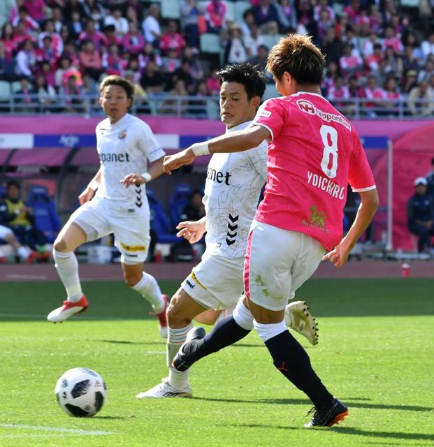 ｃ大阪 柿谷 アンクルブレイク 弾 ｄｆを尻餅つかせる先制ゴール サッカー デイリースポーツ Online