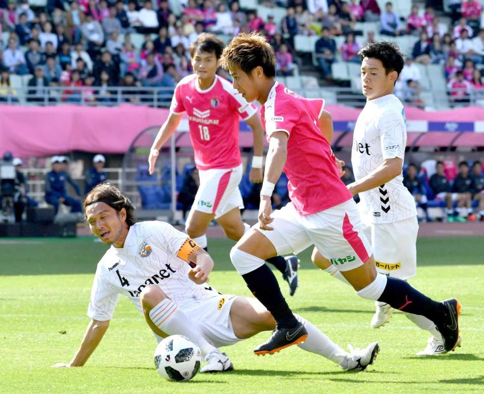 ｃ大阪 柿谷の芸術弾で４位浮上 公式戦１１連戦を完勝で終えた サッカー デイリースポーツ Online