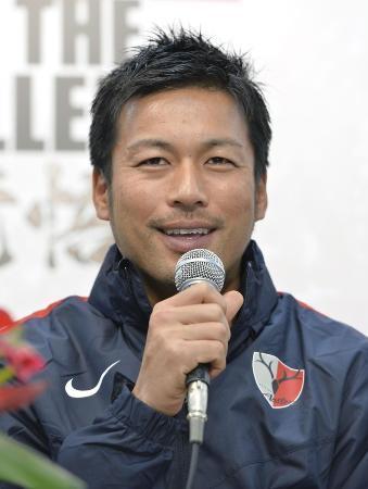 鹿島の柳沢コーチが辞任 規律違反で自宅謹慎中