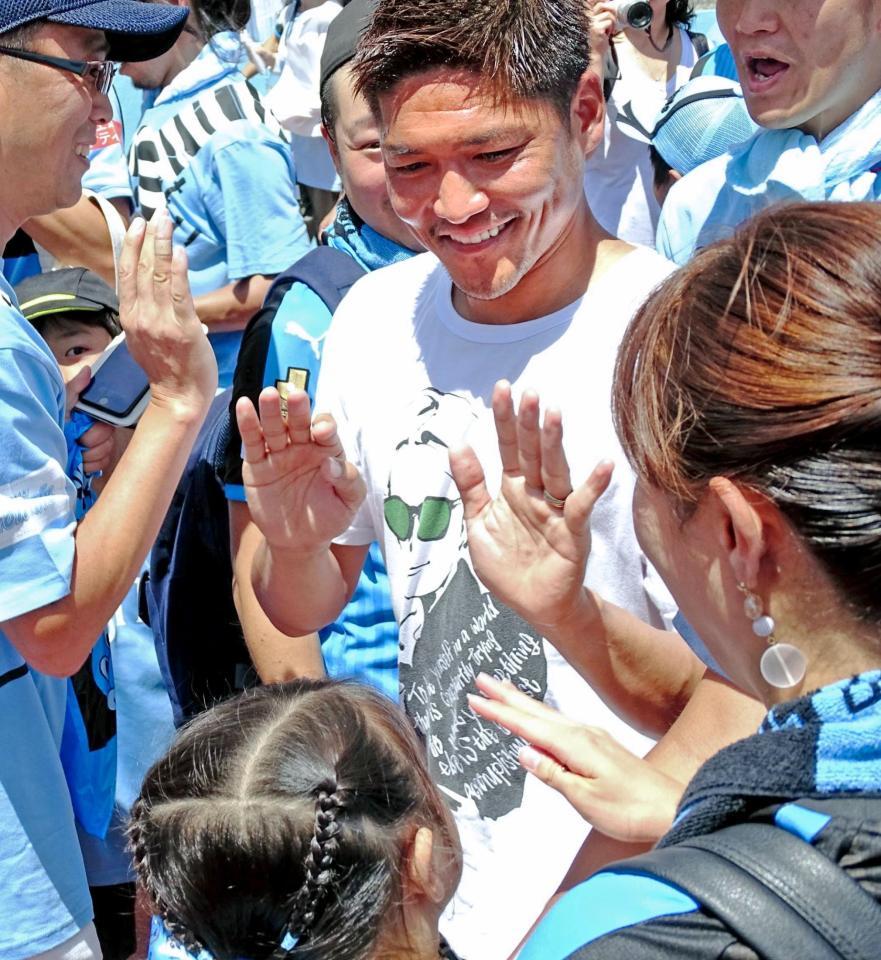 大久保嘉人 川崎ファン感で別れのあいさつ 磐田に移籍 サッカー デイリースポーツ Online