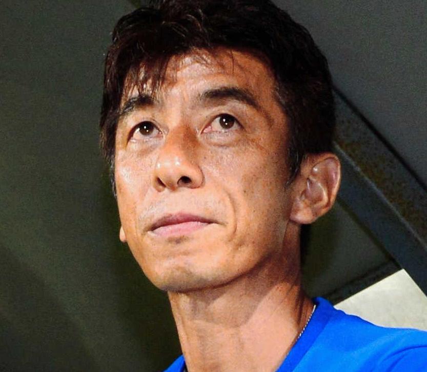 Ｊ２福岡、井原正巳監督が退任　Ｊ１昇格果たせず「すべては自分の力不足」編集者のオススメ記事Ｊ２千葉 トップチームスタッフ後藤聖弥さん ３２歳で死去を発表ハリルホジッチ氏がモロッコ代表監督退任か 仏紙が報道「呪いの…Ｗ杯日本代表“絶好調”上田綺世のモデル妻、由布菜月がベルギー…本田圭佑「戦術面はひどい」高校サッカーに苦言「指導者の問題…サッカー最新ニュース主要ニュース中日・石川昂の怠慢走塁がトレンド入りノッコン寺田日韓戦辞退？号泣動画投稿山崎武司氏　立浪監督の選手起用に憤慨ryuchell打ち合わせ姿「色気が」「妖艶」高津監督　オスナの送球スルーに苦言スカート姿でアイドル豪快脚上げ始球式【明治座】代役舞台で猿之助に触れず松竹　猿之助両親突然の死　痛切の極みプロ野球ランキング(サッカー)話題の写真ランキングデイリーおすすめアイテム写真リアルタイムランキング注目トピックス