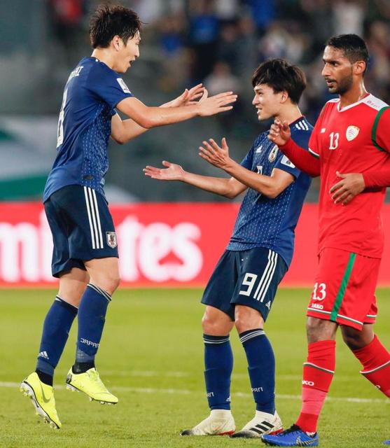 日本が２連勝で決勝トーナメント進出　原口のＰＫが決勝点