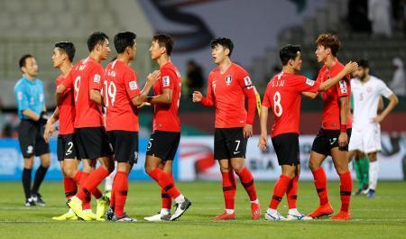 サッカーアジア杯、韓国８強入り カタールも勝ち上がる