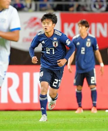 後半途中から出場する久保建（撮影・堀内翔）