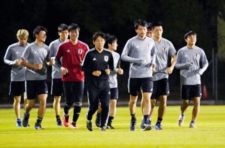 サッカー、第２戦に備えて移動 南米選手権の日本代表