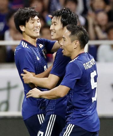 サッカー日本、モンゴルに６-０Ｗ杯２次予選で２連勝