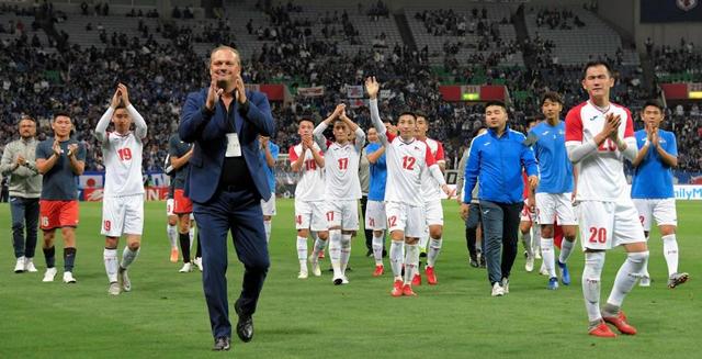 モンゴル・ワイス監督が「プレーを見て拍手をしそうになった」日本選手とは