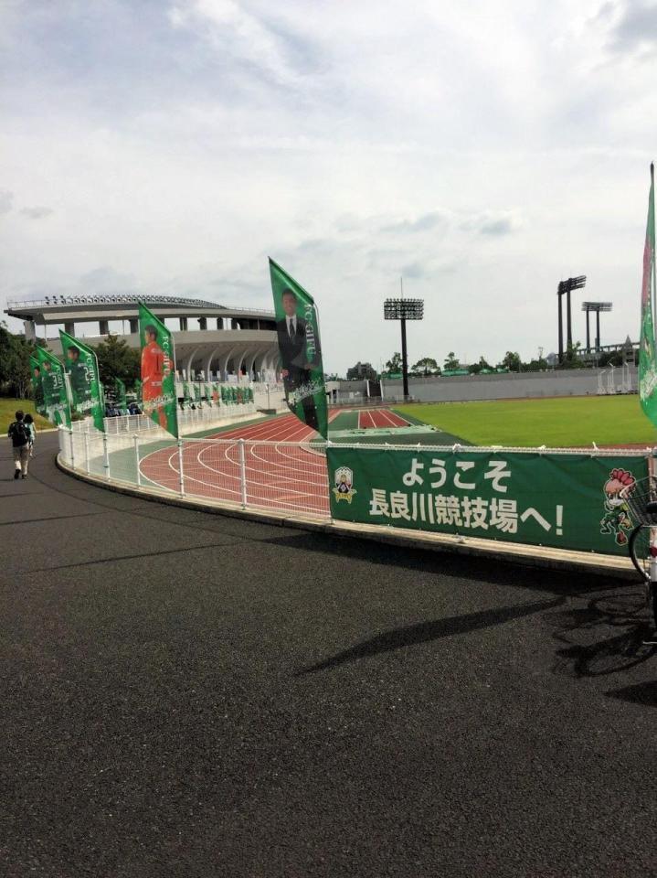 　Ｊ２岐阜の本拠地・岐阜メモリアルセンター長良川競技場