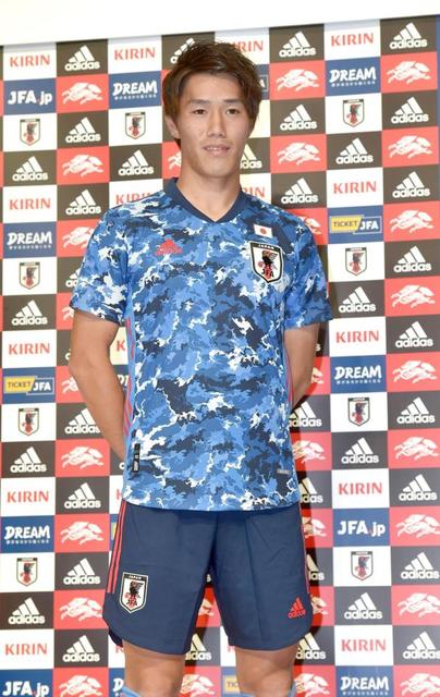 日本代表、東京五輪へ新ユニ発表　浮世絵着想、５色のブルーで“スカイコラージュ”