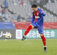 　試合終了間際、同点ゴールを決めるＦＣ東京・森重＝味スタ