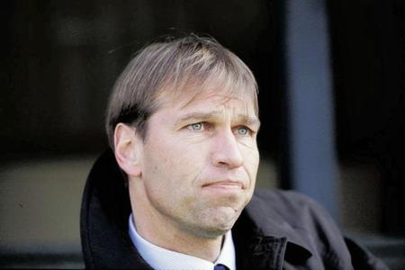 　大宮の元監督、ピム・ファーベーク氏（Ｃ）１９９８　Ｎ．Ｏ．ＡＲＤＩＪＡ