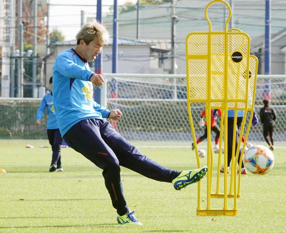 　横浜Ｍ戦に向け調整するＦＣ東京・永井（クラブ提供）