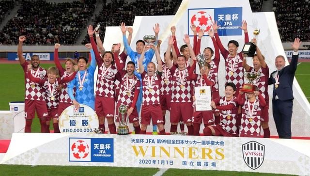 Ｊ１神戸が悲願の初優勝！鹿島を２－０で撃破　イニエスタ、ポドルスキ、ビジャが歓喜