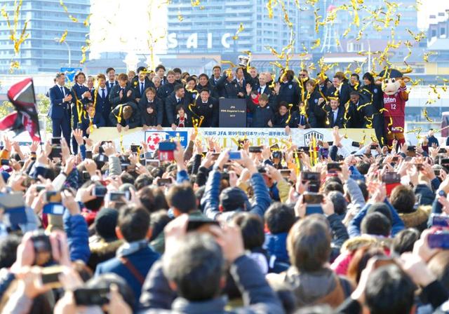 Ｊ１神戸が優勝報告会！３千人サポーター集結　ＦＷ藤本は来季４冠宣言