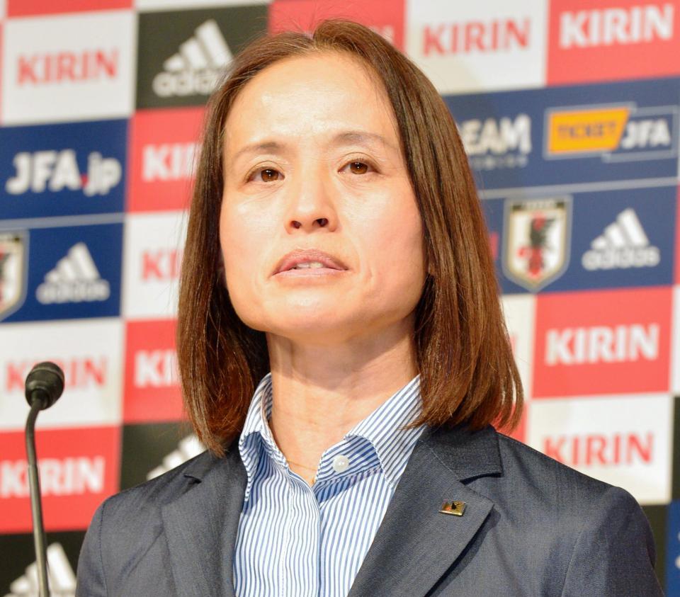 　女子日本代表・高倉監督