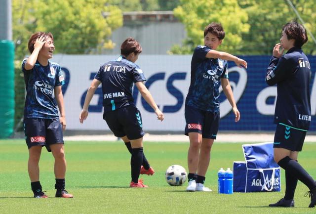 ＩＮＡＣ神戸が本格練習を再開　ＦＷ岩渕「サッカーが好きだと認識できた」