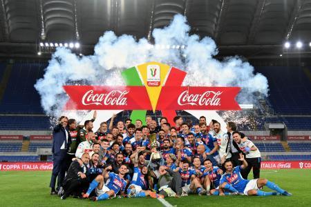 サッカー、ナポリが６度目優勝イタリア杯、ユベントス退ける