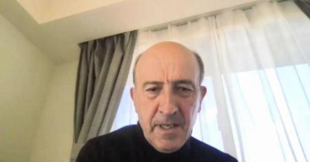 自宅からオンラインでの取材に応じるロティーナ監督