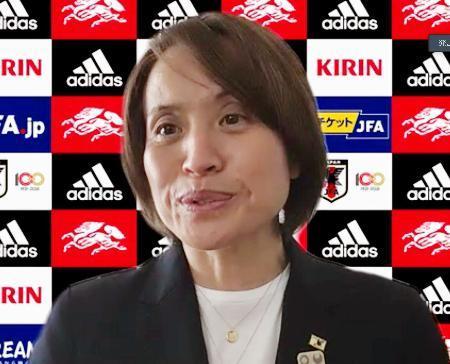 　サッカー女子日本代表候補の合宿を打ち上げ、オンラインで取材に応じる高倉監督＝３１日