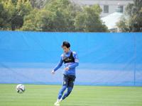 広島戦に向けて調整するＧ大阪ＭＦ小野瀬（ガンバ大阪提供）