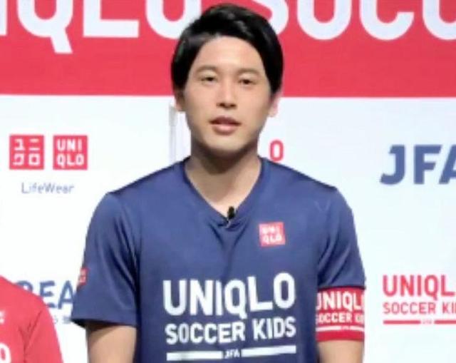 内田篤人氏が ユニクロサッカーキッズ キャプテン就任 サッカー デイリースポーツ Online