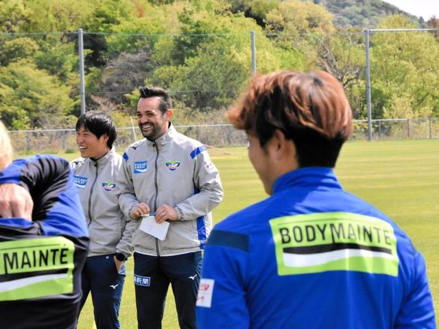Ｊ１徳島・ポヤトス監督が今季初合流　円陣で「もっとできる」