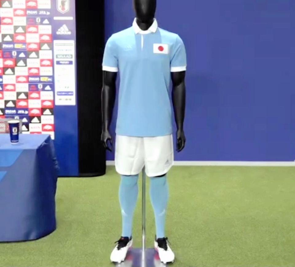 日本代表１００周年記念ユニ発表 ライトブルーのクラシックスタイル サッカー デイリースポーツ Online