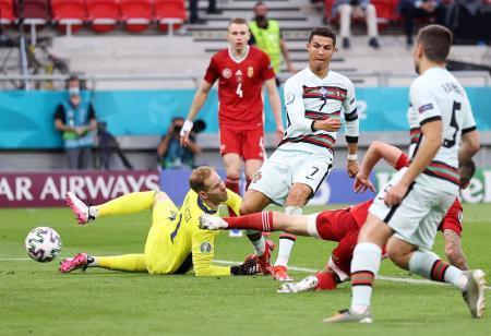 ロナルド２発で単独最多ゴール仏は独破る、欧州選手権