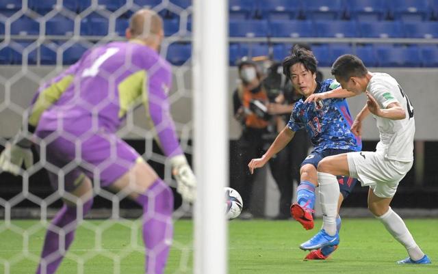 ｍｆ坂元達裕 代表初スタメンで１アシスト 苦労人 努力実った もっと結果を サッカー デイリースポーツ Online