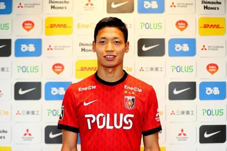 　入団会見を行った浦和・木下（Ｃ）浦和レッズ