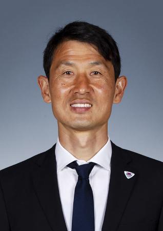 Ｊ１鳥栖、パワハラで告発文処分から復帰の金明輝監督