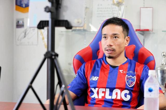 ＦＣ東京に復帰発表の長友佑都がサポーターに挨拶「僕は本気ですから、優勝しましょう！」