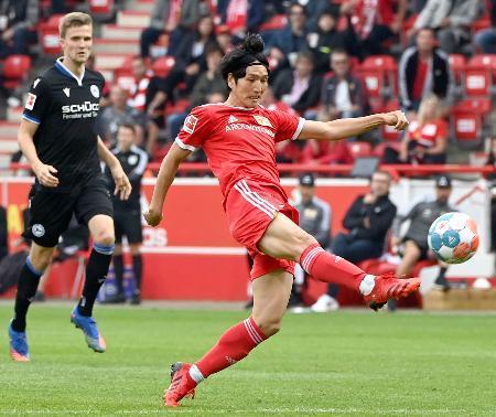 鎌田大地 後半途中から出場 サッカー デイリースポーツ Online