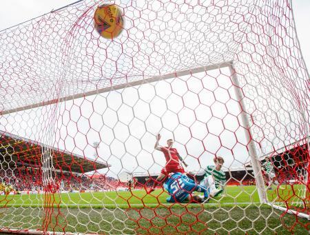 セルティック古橋が先制ゴールスコットランドプレミア