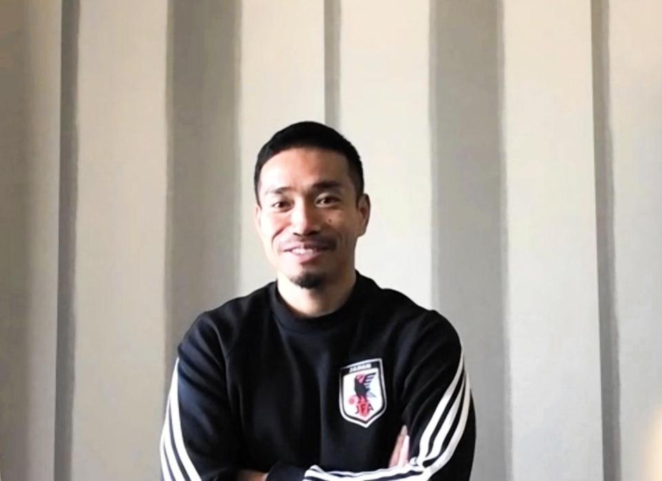 オンライン取材に応じる日本代表ＤＦ長友