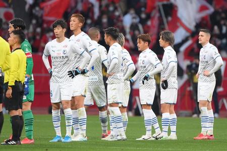 準優勝に終わり肩を落とす大分イレブン