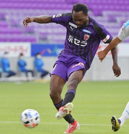 　京都ＦＷピーター・ウタカ